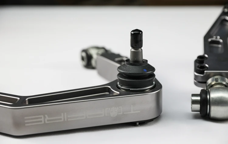 
Automotive Suspension Auto Parts for Toyota Land Cruiser 