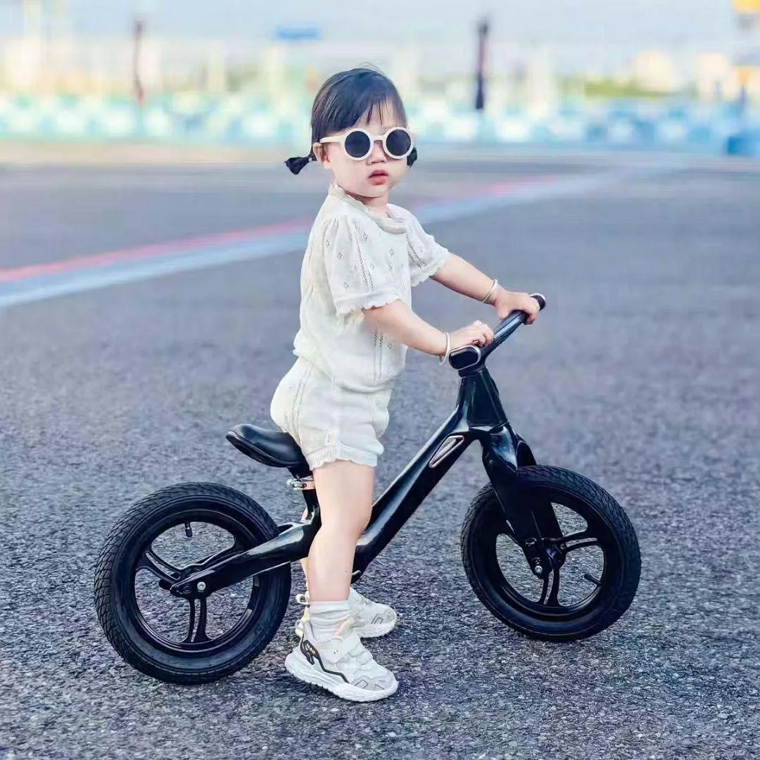 14 12 Inch Balance Bike Balance Bike Light Weight With Magnesium Alloy Frame Wheels Touch Switch Light Leather Seat