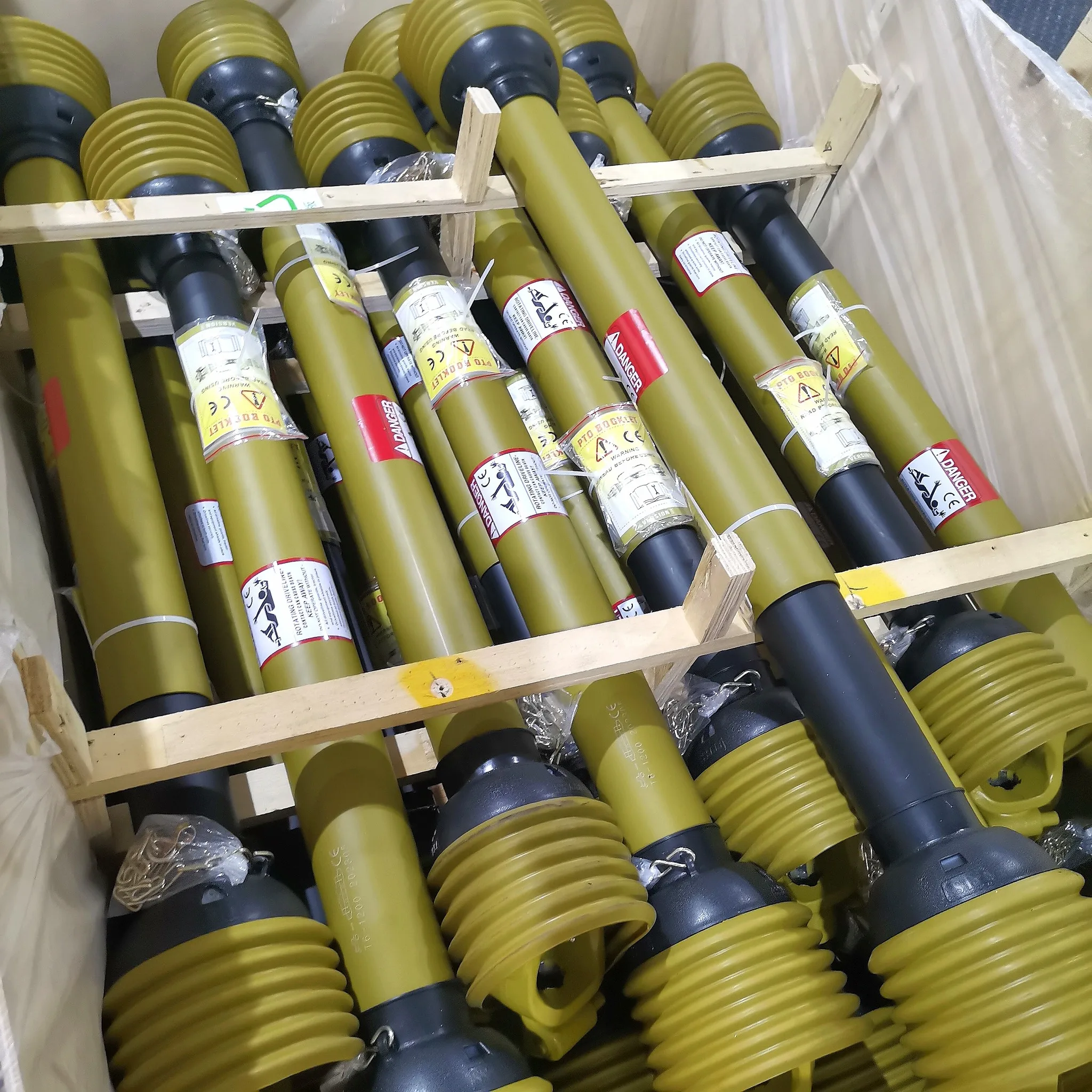 U joint drive shaft T1 800mm Agricultural Machinery PTO Shaft agricultural tractor 01B Push Pin Yoke with yellow wave cover