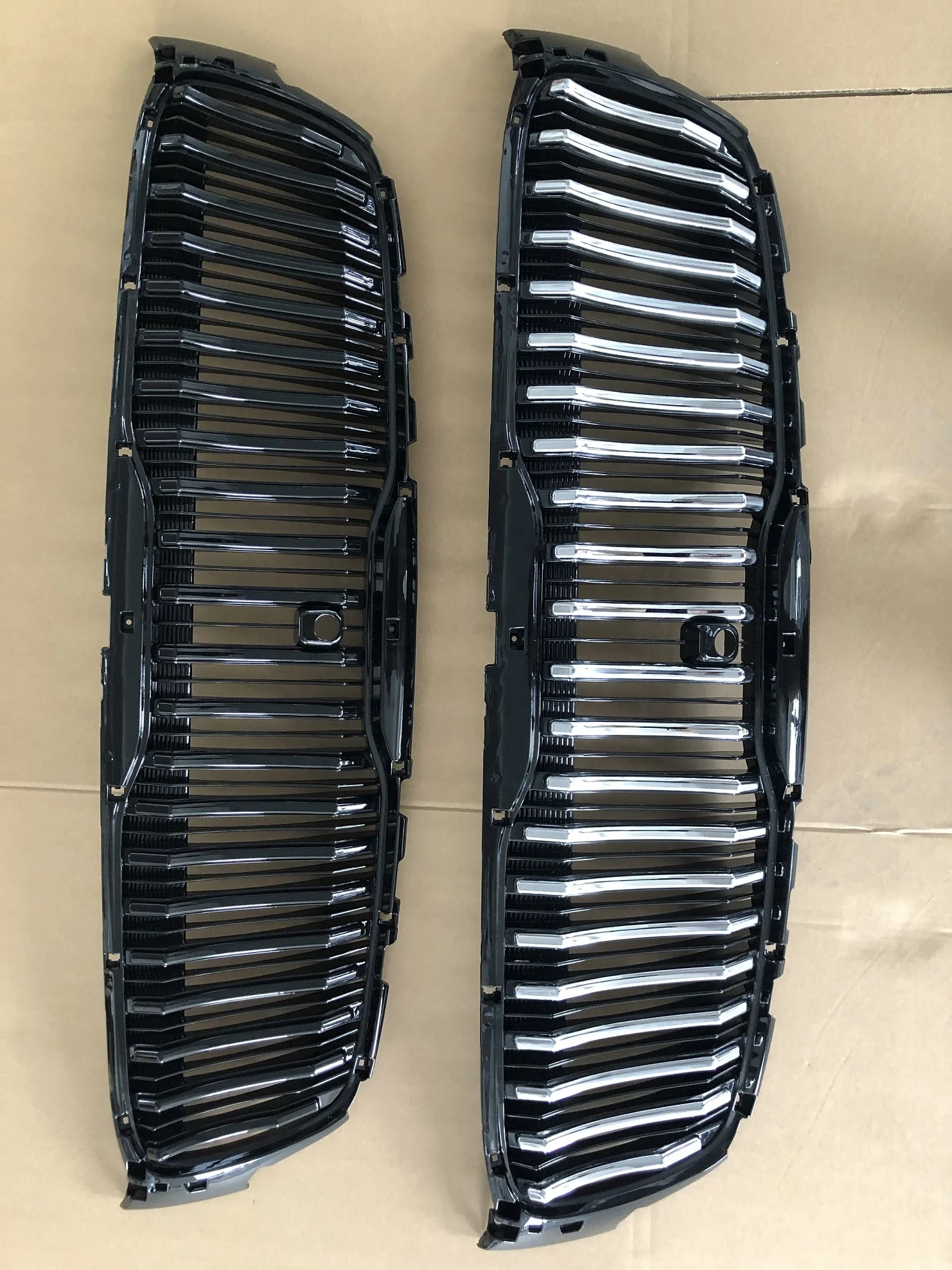 4*4 car Accessories Sports style gloss painted Front bumper Grille car front center grille For Kia Sorento 2022 2018 2017 2016