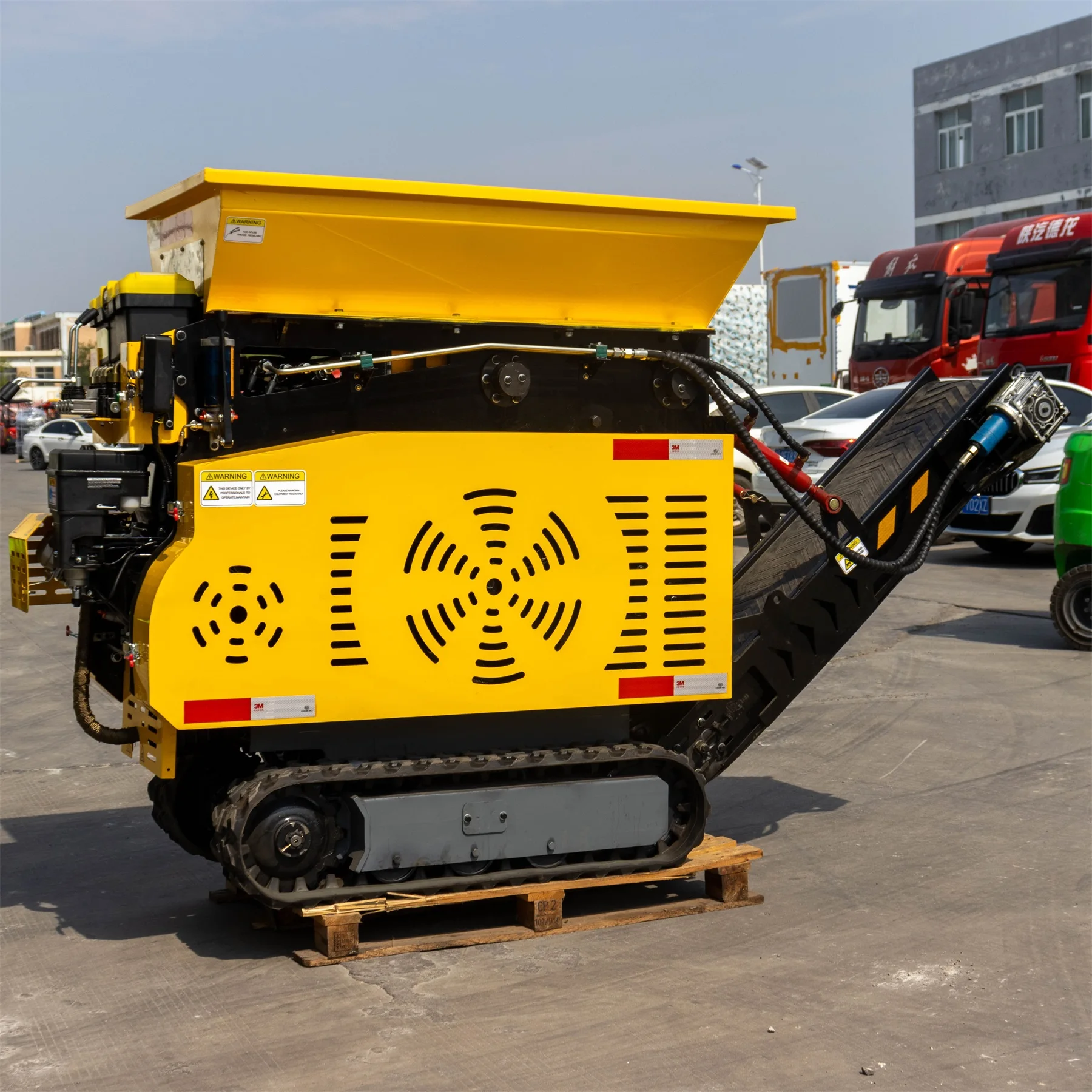 Самая дешевая мини-каменная мобильная щековая дробилка с ленточным конвейером первичная каменная