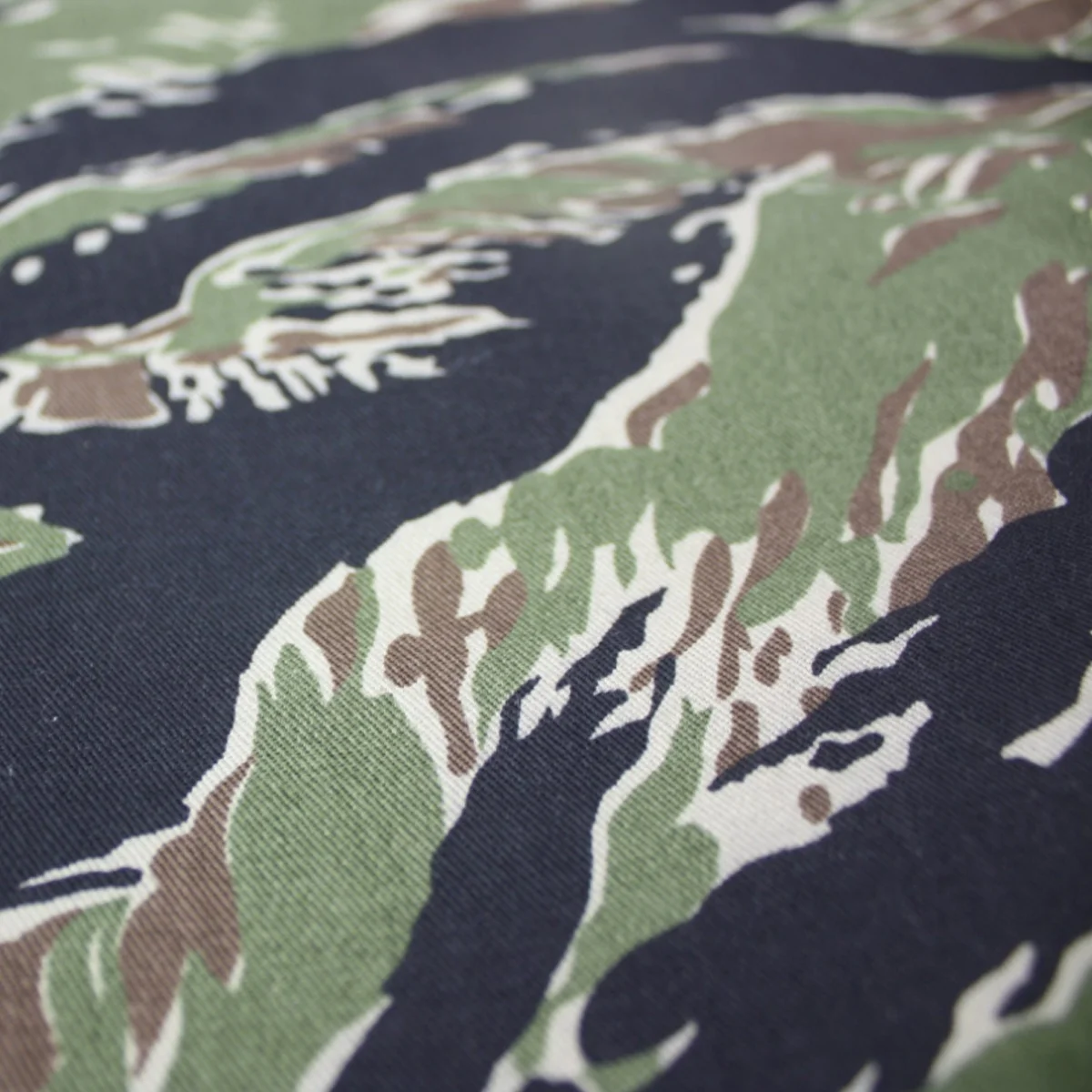 Fabric manufacturer custom printing camo twill NY/CO nylon cotton tactical combat uniform vietnam tiger stripe camouflage fabric