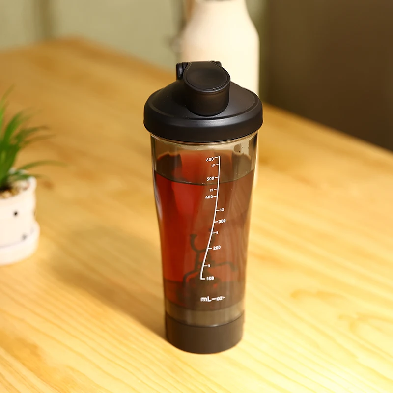 Ready to Ship 600 ML Custom Logo Electric Shaker Bottle for Gym and Sports Food Grade Material Protein Powder Shker