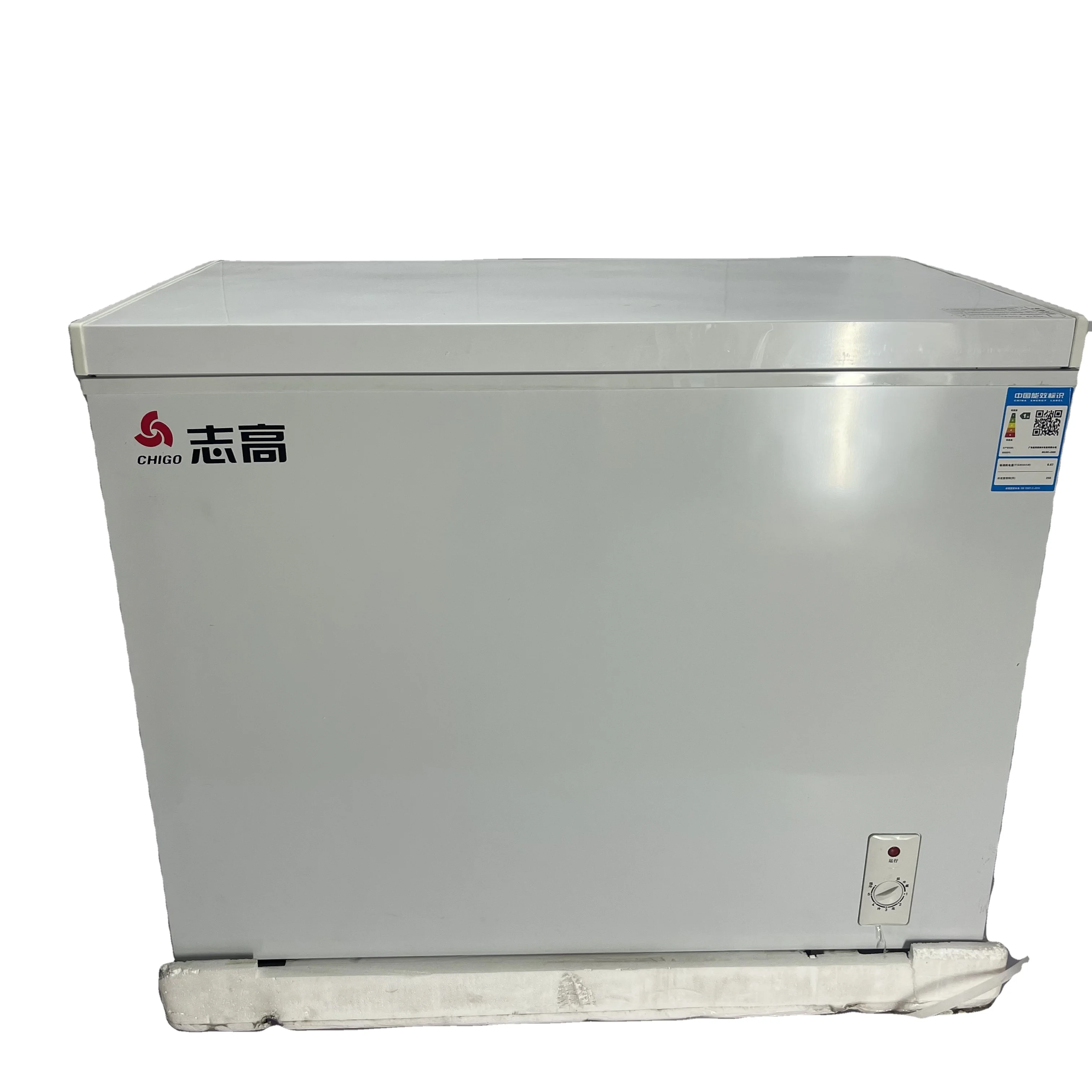 Hot selling Single Door Small Freezer Electric Larder Drinks Cabinet Small Freezers China Chest Type Small Freezer for Ice Cream