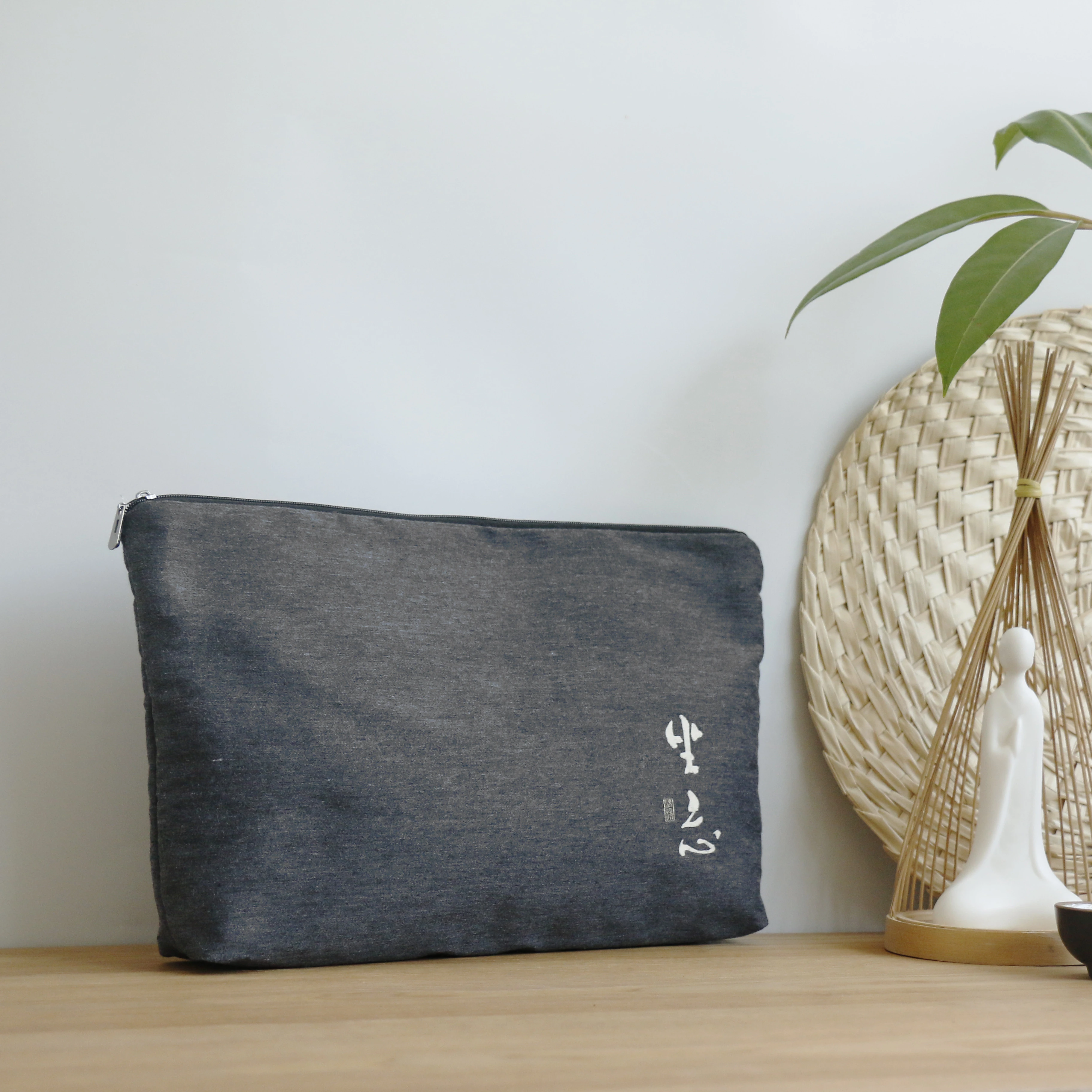 Elegant Shoulder Bag Pack Bags Packages Buddha Prayer Zen Lay Meditation Bag silk embroidered