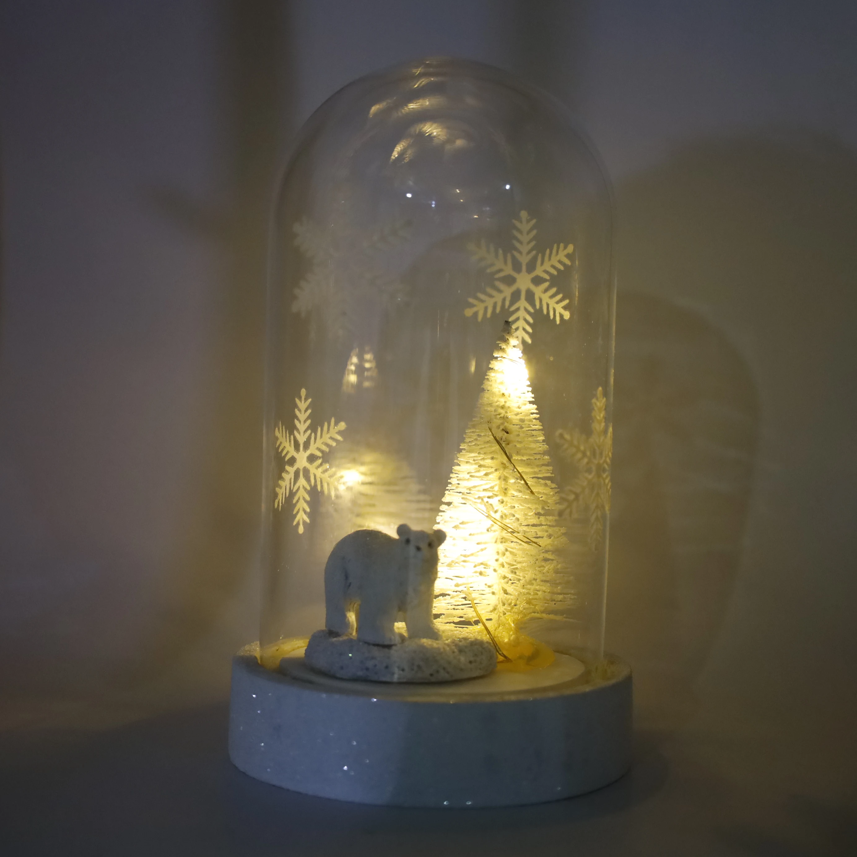 Resin base glass cover resin polar bear snow Christmas tree interior LED lights Crystal pearl Christmas glass decorations