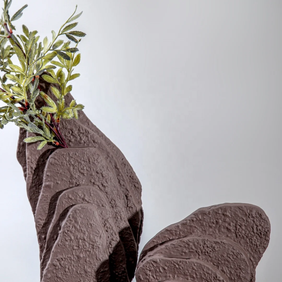 New Rockery Design Trending Home Decor Art Shiny Silver White Ceramic And Porcelain Vases