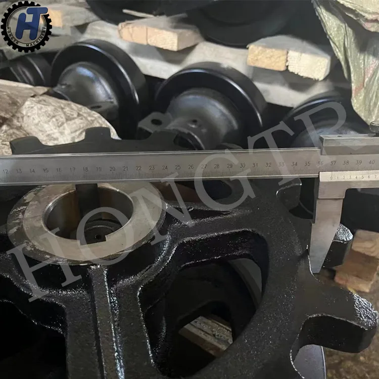 Запчасти для ходовой части гусеничного самосвала MST600 Morooka 1-13320-1110