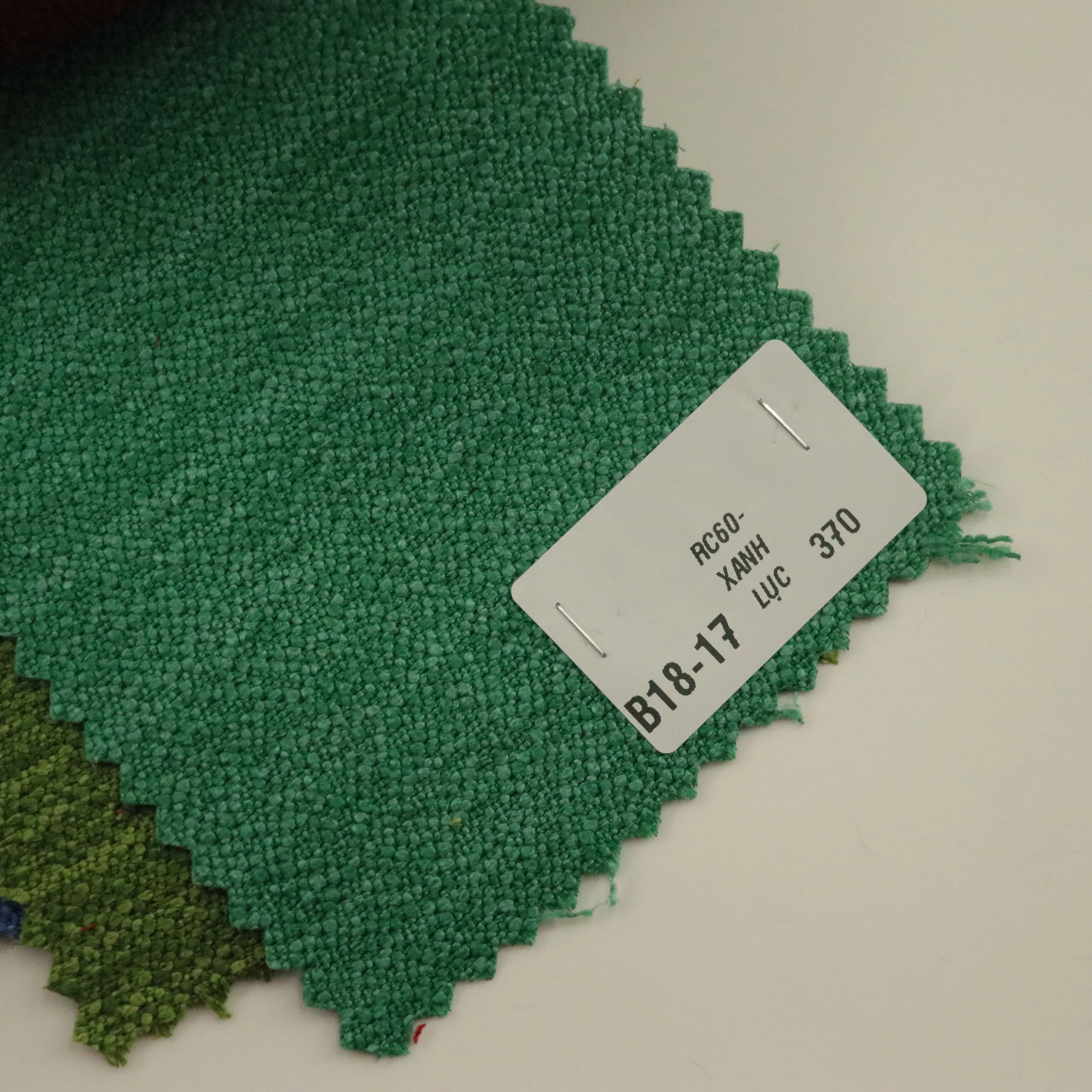 B18 Upholstery 145cm Polyester Design Vietnam Woven Jacquard Fabric