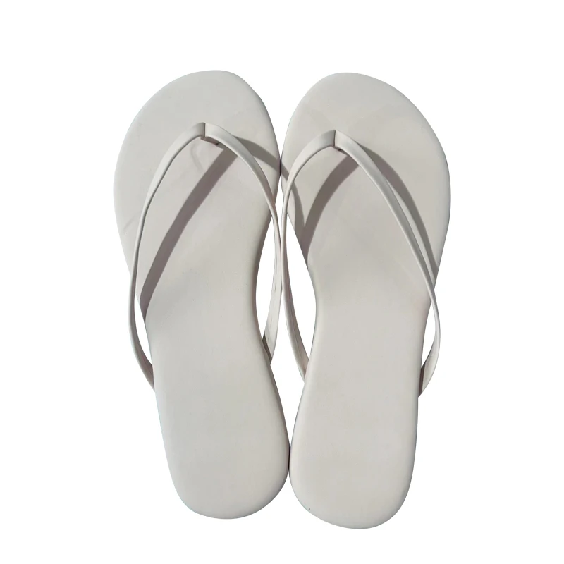 Женские шлепанцы