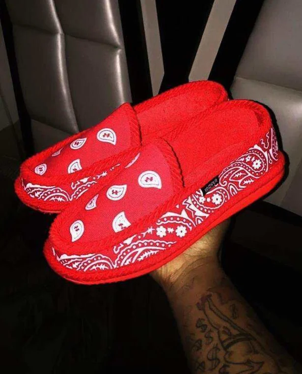 
New arrival custom LOGO plus size flat bandanas women red casual cheap loafers shoes 