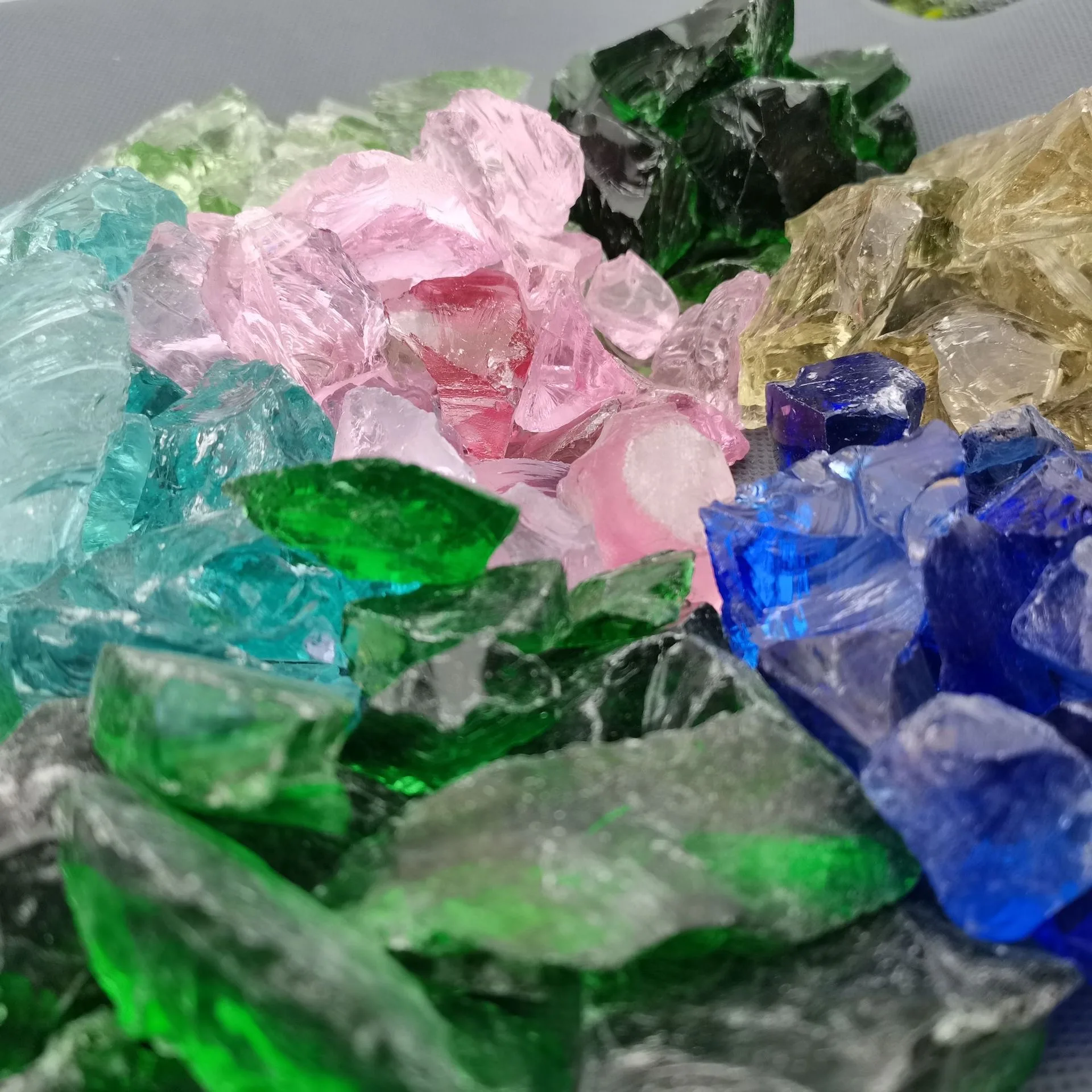 Wholesale decorative vases decorated with glass sand