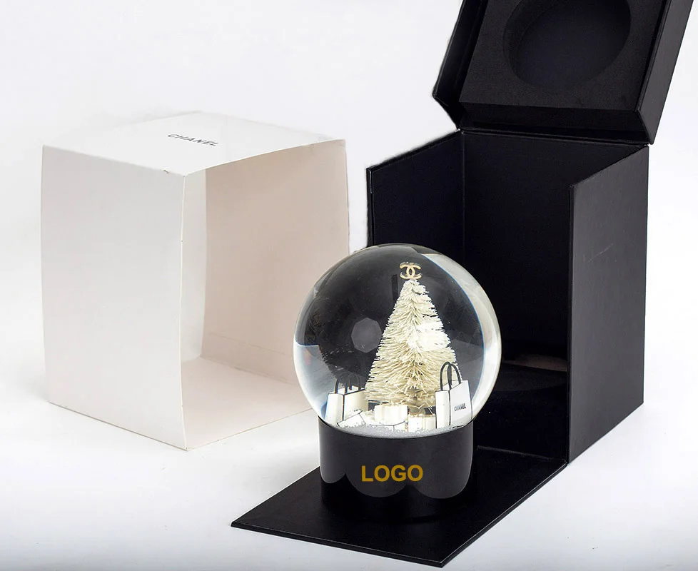 High End 100mm Resin Snow Globe Custom Premium Creative Glass Water Model for Promotion Souvenirs and Gifts
