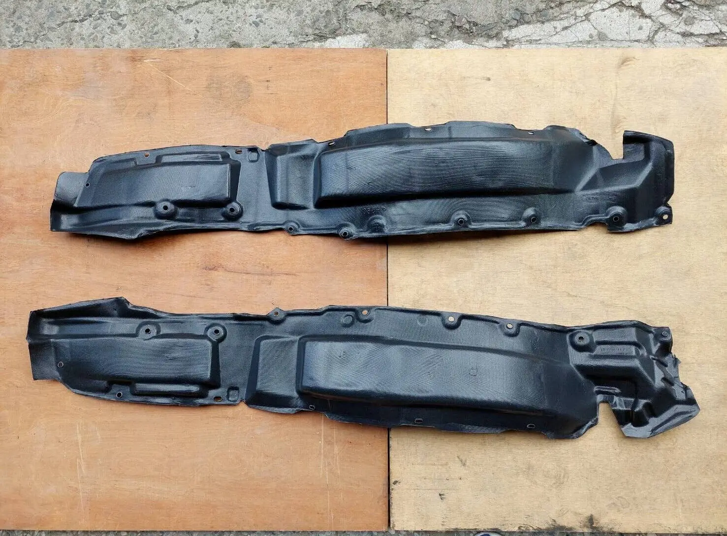 Fits For Toyota Land Cruiser 100 Series Lexus 1998-2007 Front Inner Fender Liner