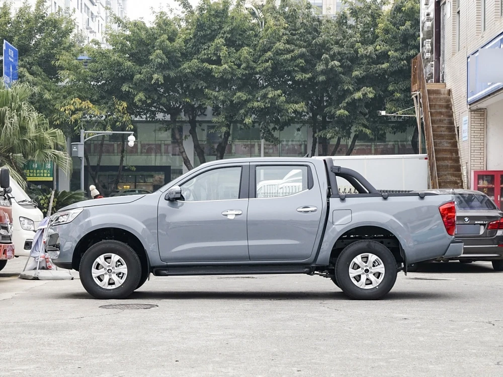 Самые продаваемые в мире товары 4x2 4x4 Dongfeng RICH7 пикапы с максимальной мощностью 168 кВт и регулировкой расстояния парковки PDC