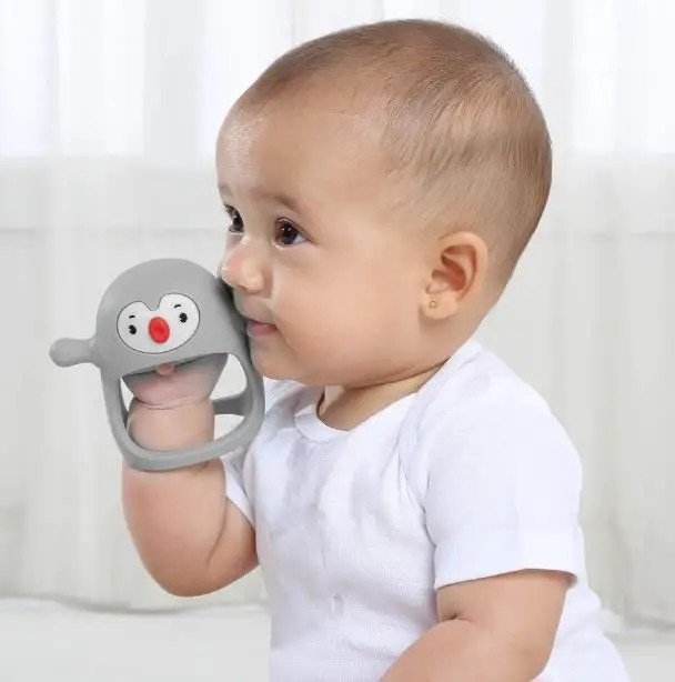 Пингвин Buddy никогда не ронять силиконовые детские грызунок для От 0 до 6 месяцев младенцев ручной по санитарному надзору за качеством пищевых продуктов и медикаментов грудное вскармливание новорожденных
