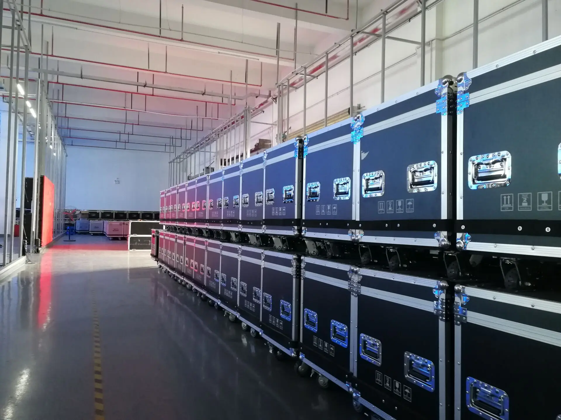  Лидер продаж с завода светодиодная настенная панель высоким разрешением и установкой спереди 6 мм дисплей видеоэкран