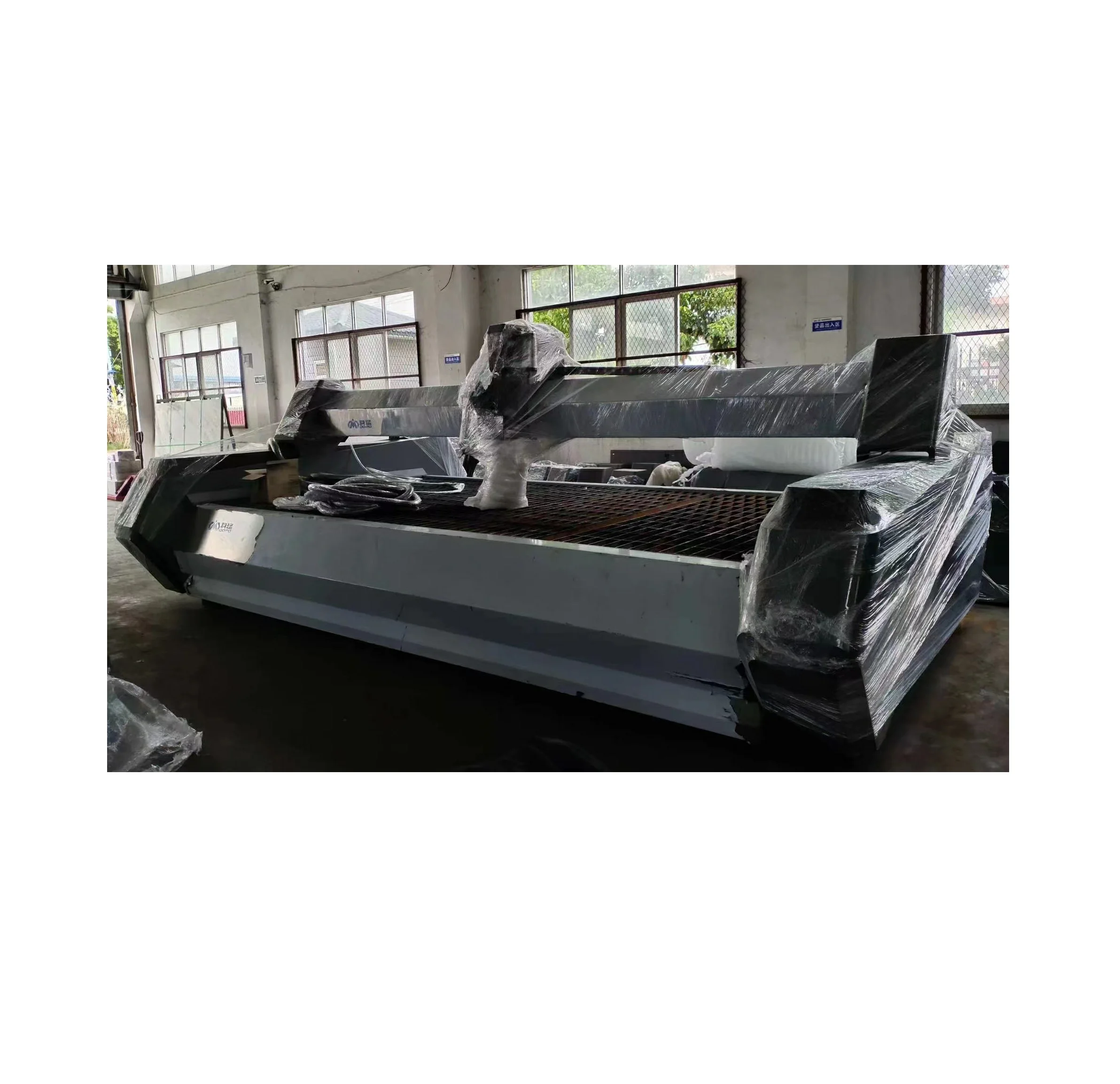 New design multifunction water jet cutter for glass/stone/metal with CNC controller 3d 5 axis waterjet cutting machine