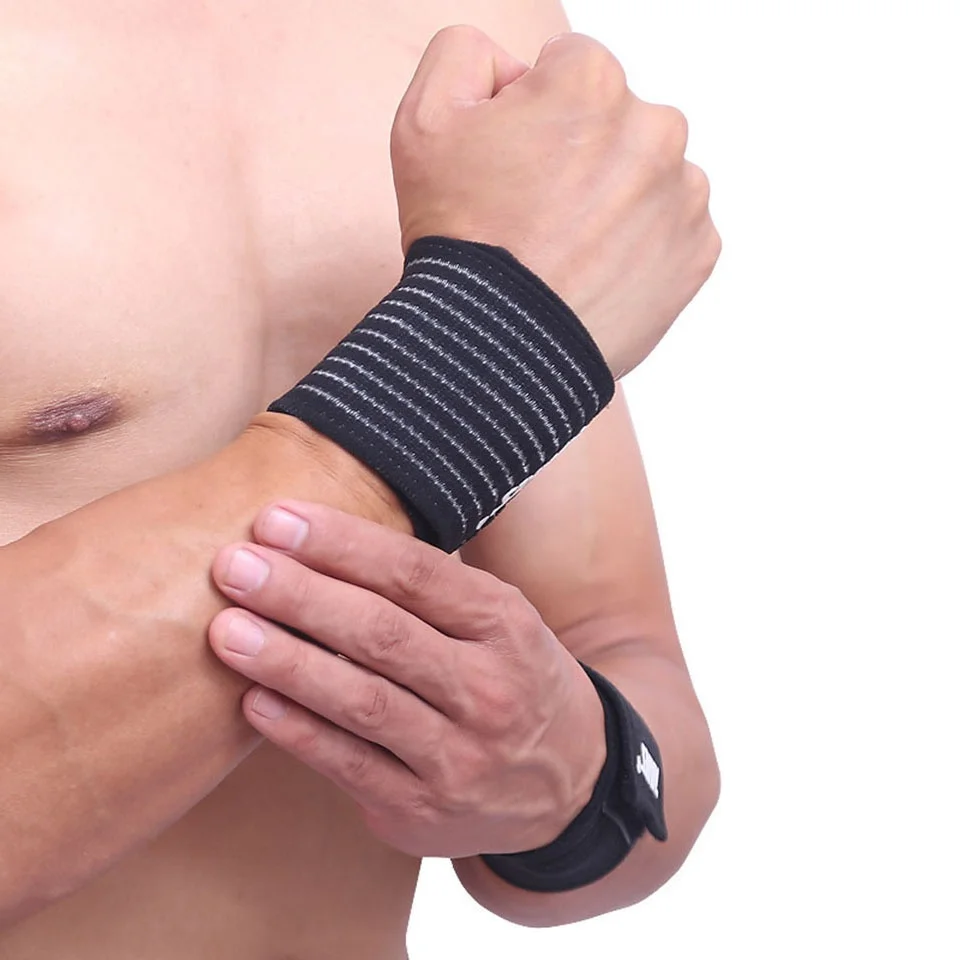 Adjustable Breathable Wrist Sweat Bands Sport Wrist Wraps For Training