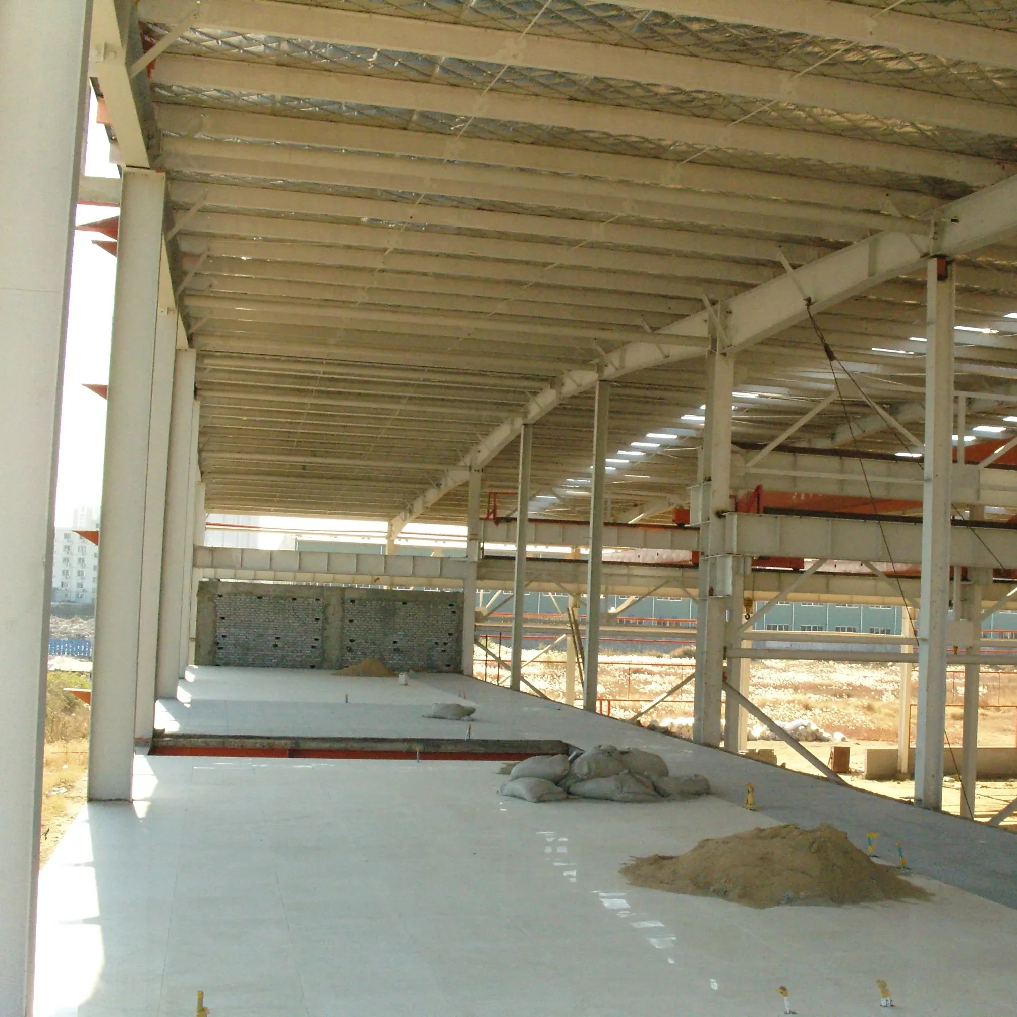 Detachable Customized Prefabricated Pole  Steel Structure Warehouse Farm Shed Prefab Workshop Self Storage Metal Building