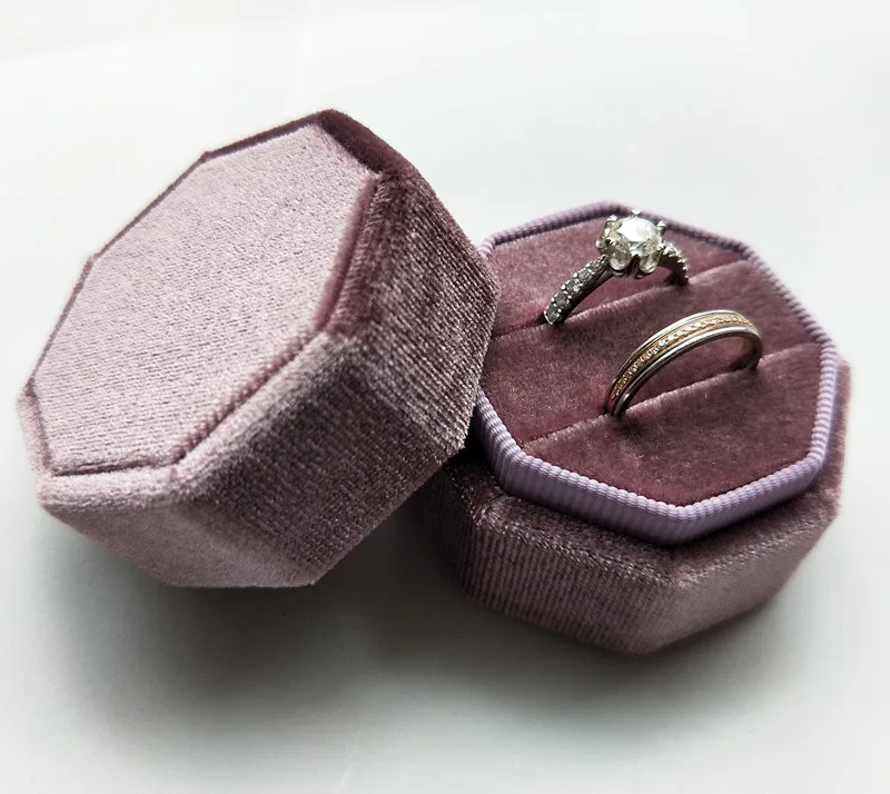 
Guorui Popular handmade suede velvet packaging double ring box 