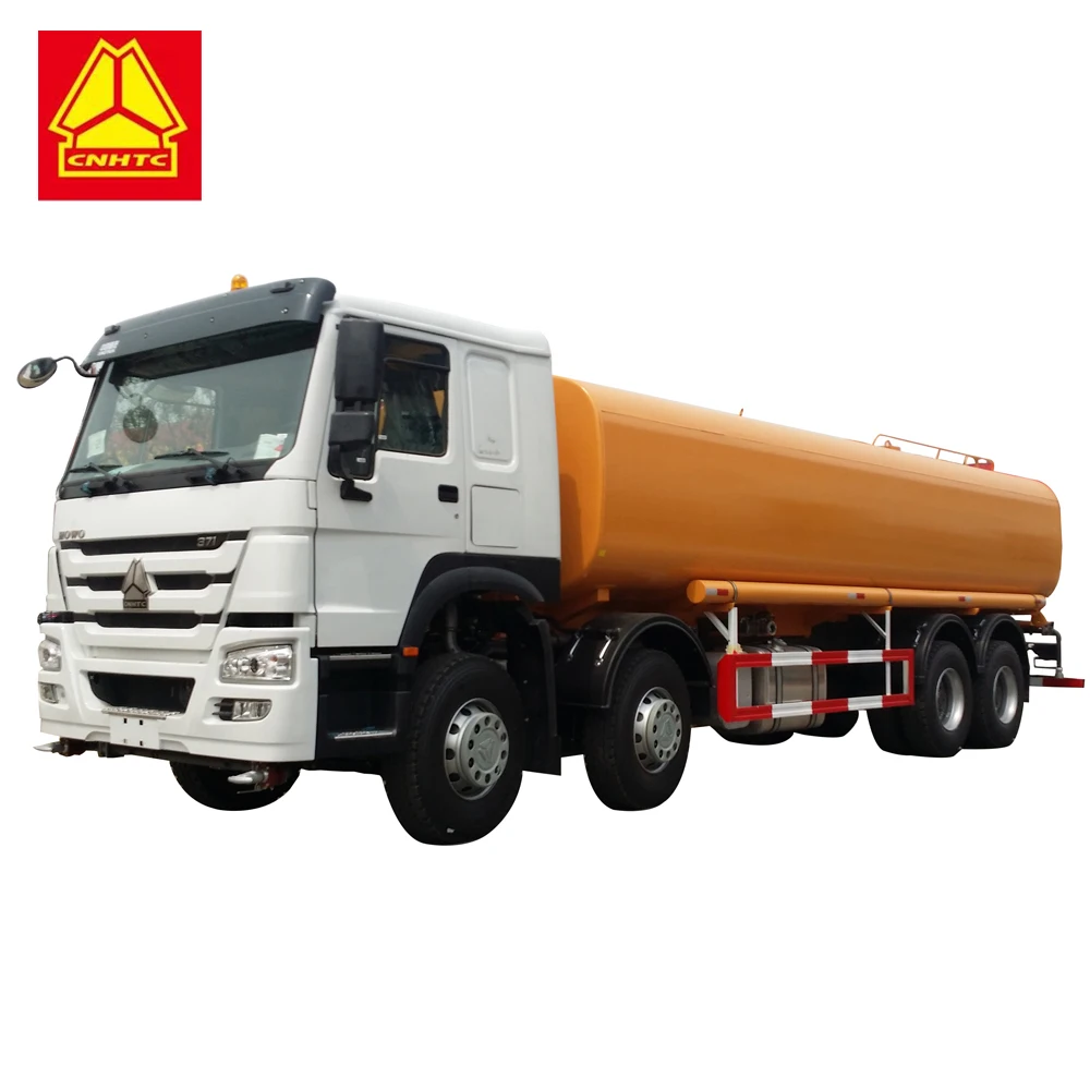 Многофункциональный сбрызгиватель HOWO 8x4, грузовик с резервуаром для воды, правый руль, 25000 литров, на продажу