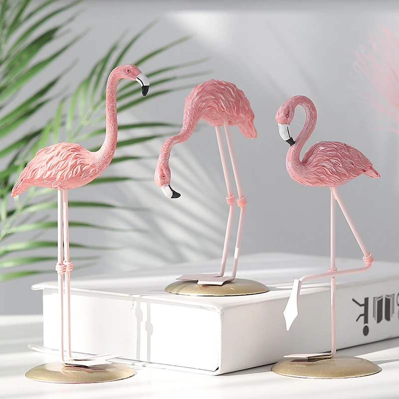 Nordic ins style resin flamingo decorations family living room desktop Flamingo decoration wedding decorations couple gifts