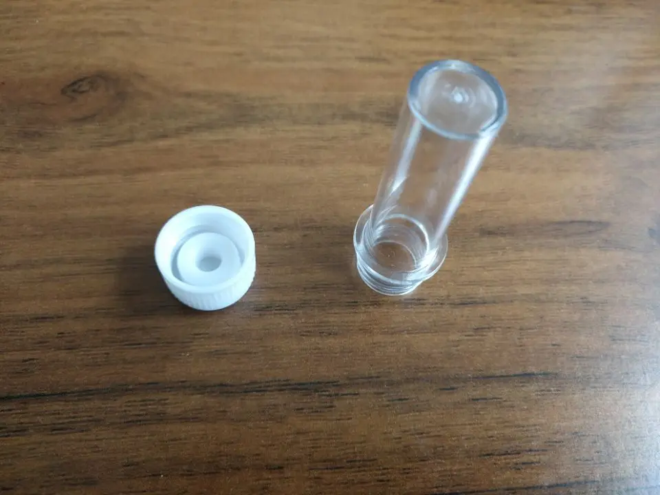 pp and pet material different-color covers leak proof 5ml 10ml high quality clear plastic test tubes