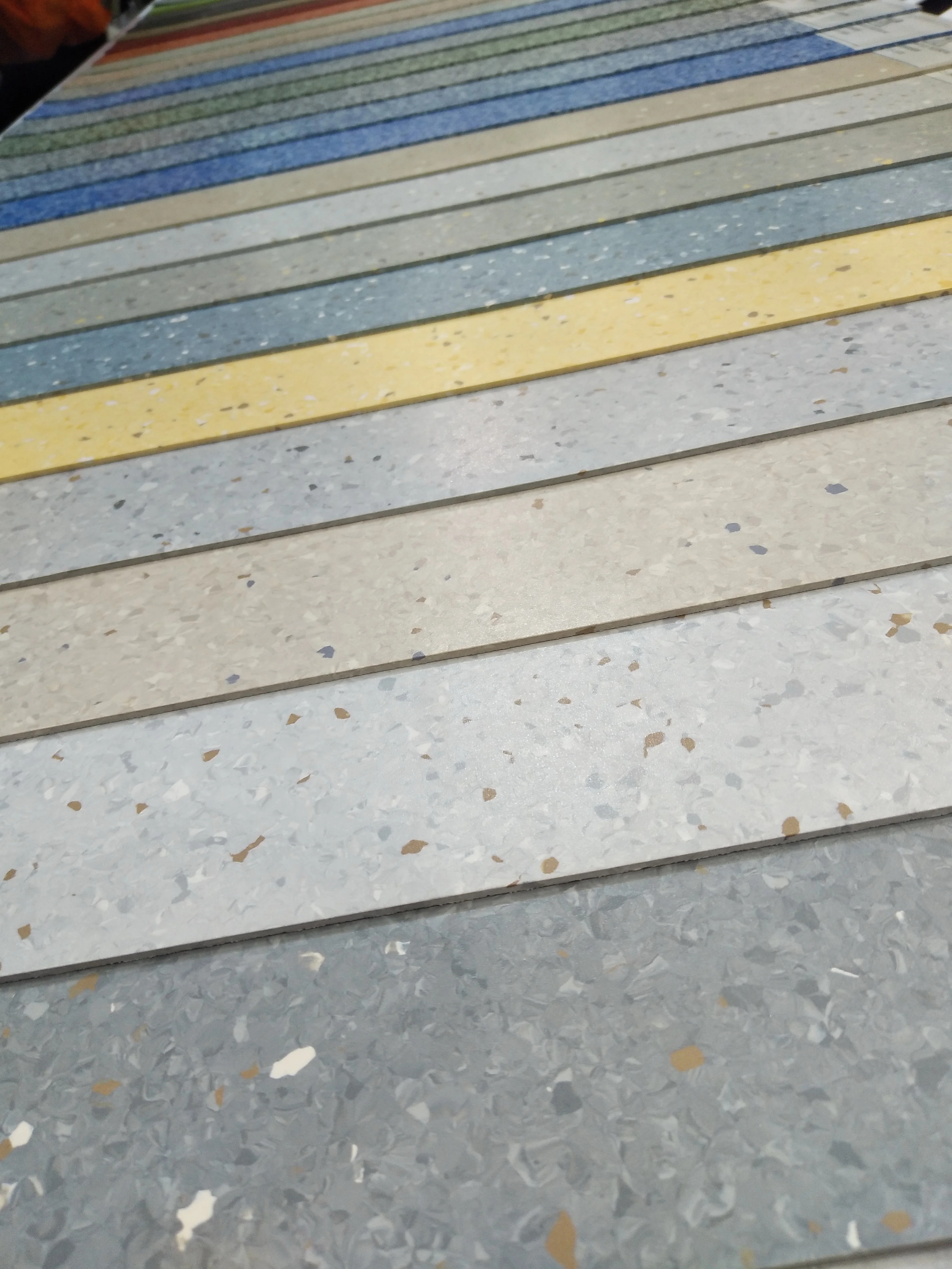 
Cheap price Hospital PVC floor rolls homogeneous vinyl floor 