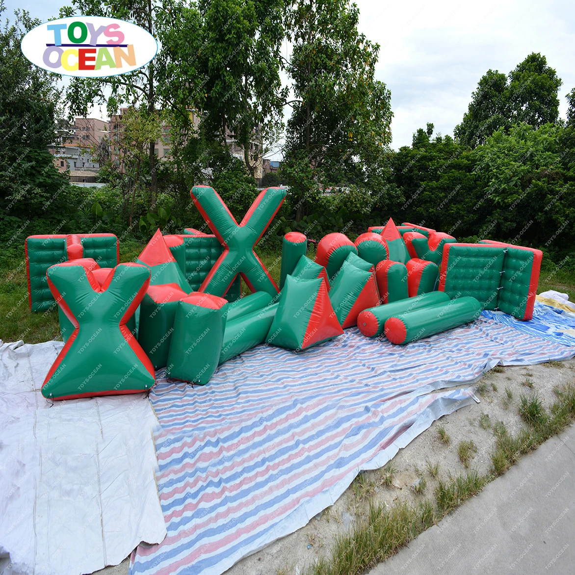2023 new Outdoor inflatable paintball bunkers field for sale inflatable paintball obstacle