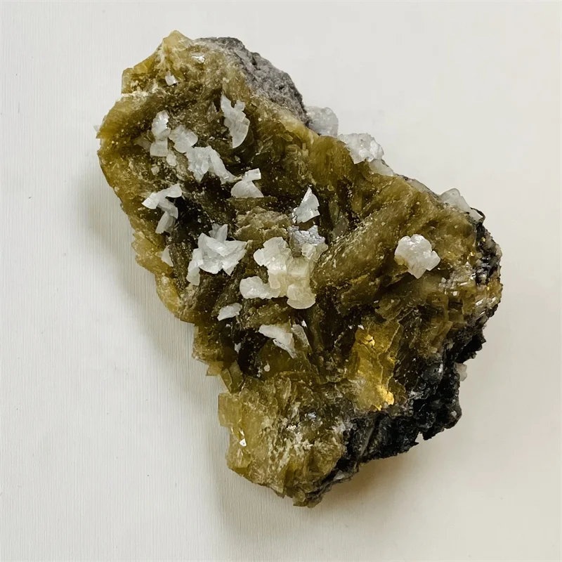Wholesale Natural Mineral Specimen gold mica with dolomite rocks healing raw siderite for fengshui