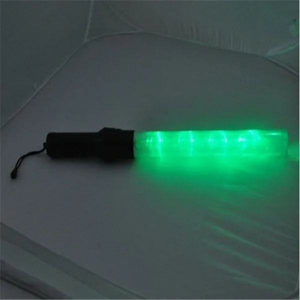 2025 аккумуляторная батарея высоковидимое дорожное оборудование светодиодная мигающая дубинка со свистком горячая Распродажа палочки