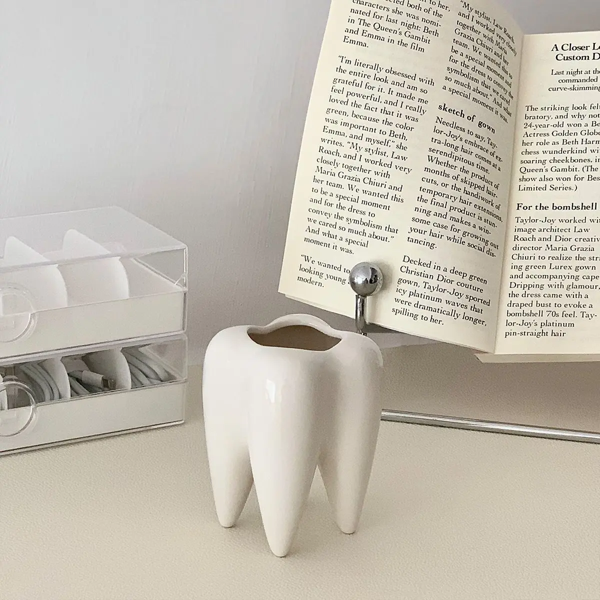 Ceramic Toothbrush & Pen Holder tooth shaped pencil holder Modern Rustic Desktop Vase Function Matt Glaze Tooth Shape for desk