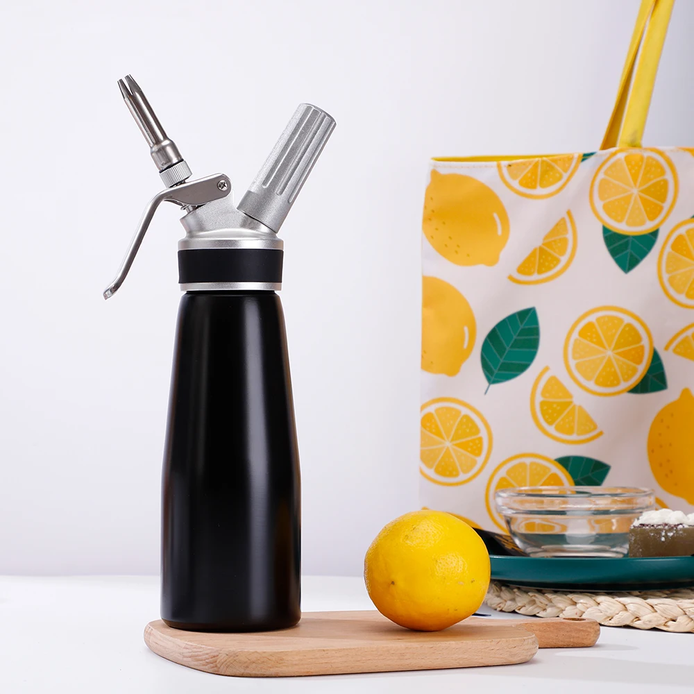 Whipped Cream Dispenser Stainless Steel Cream Whipper with 3 Decoration Tip Professional Whip Cream Maker