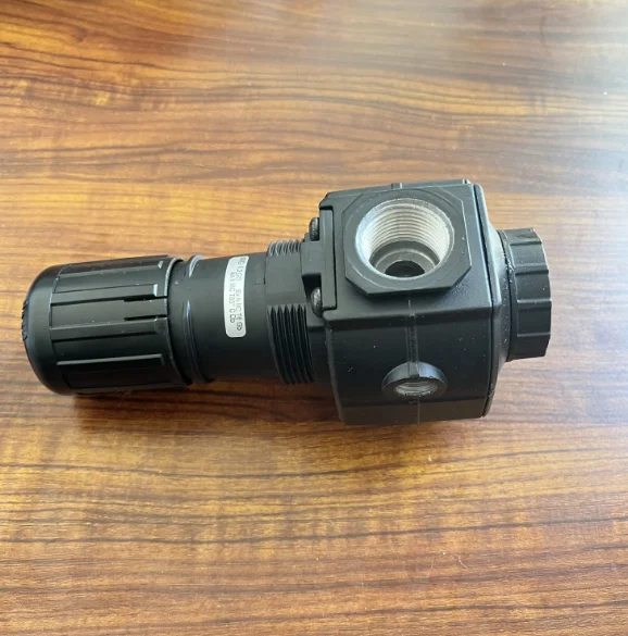 Original Norgren Excelon general purpose pressure regulator with gauge R74G-6AK-RMG R74G-6GK-NMN