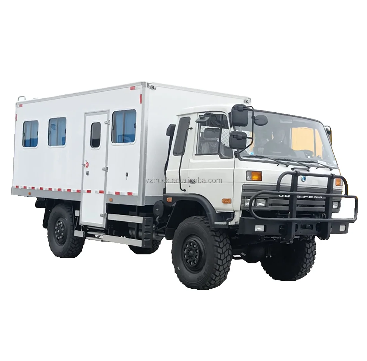 Dongfeng 30seat customizable 4X4/6x6 off-road long-distance tourist bus,company commuter city bus