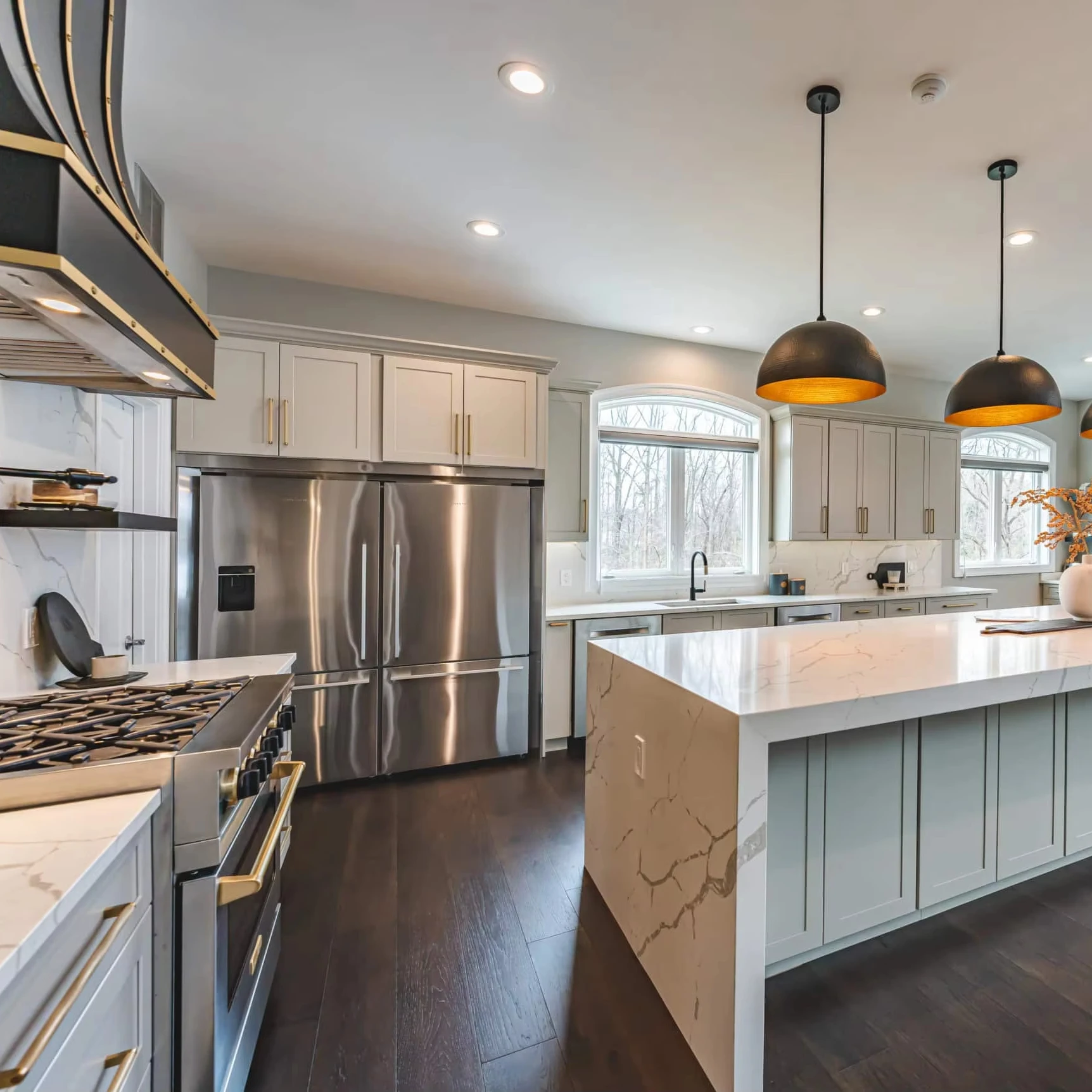 Шкаф кухонный из нержавеющей стали