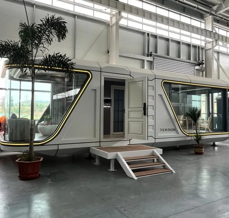 Space Capsule House Luxury Contemporary Mobile Container Home Prefabricated Tiny House