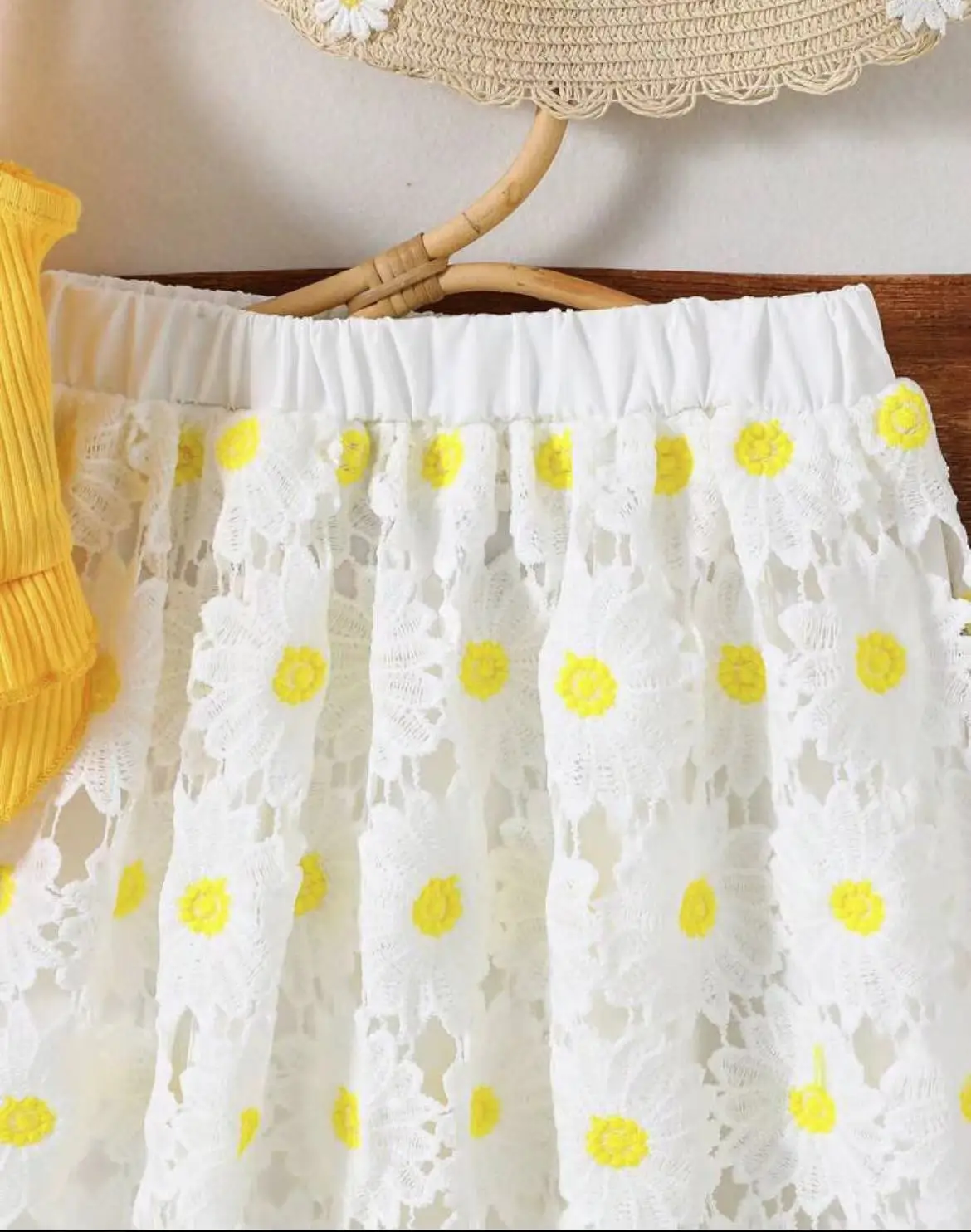 New Arrived Tween Girl Daisy Embroidered Camisole Top Skirt Set For Summer Holiday