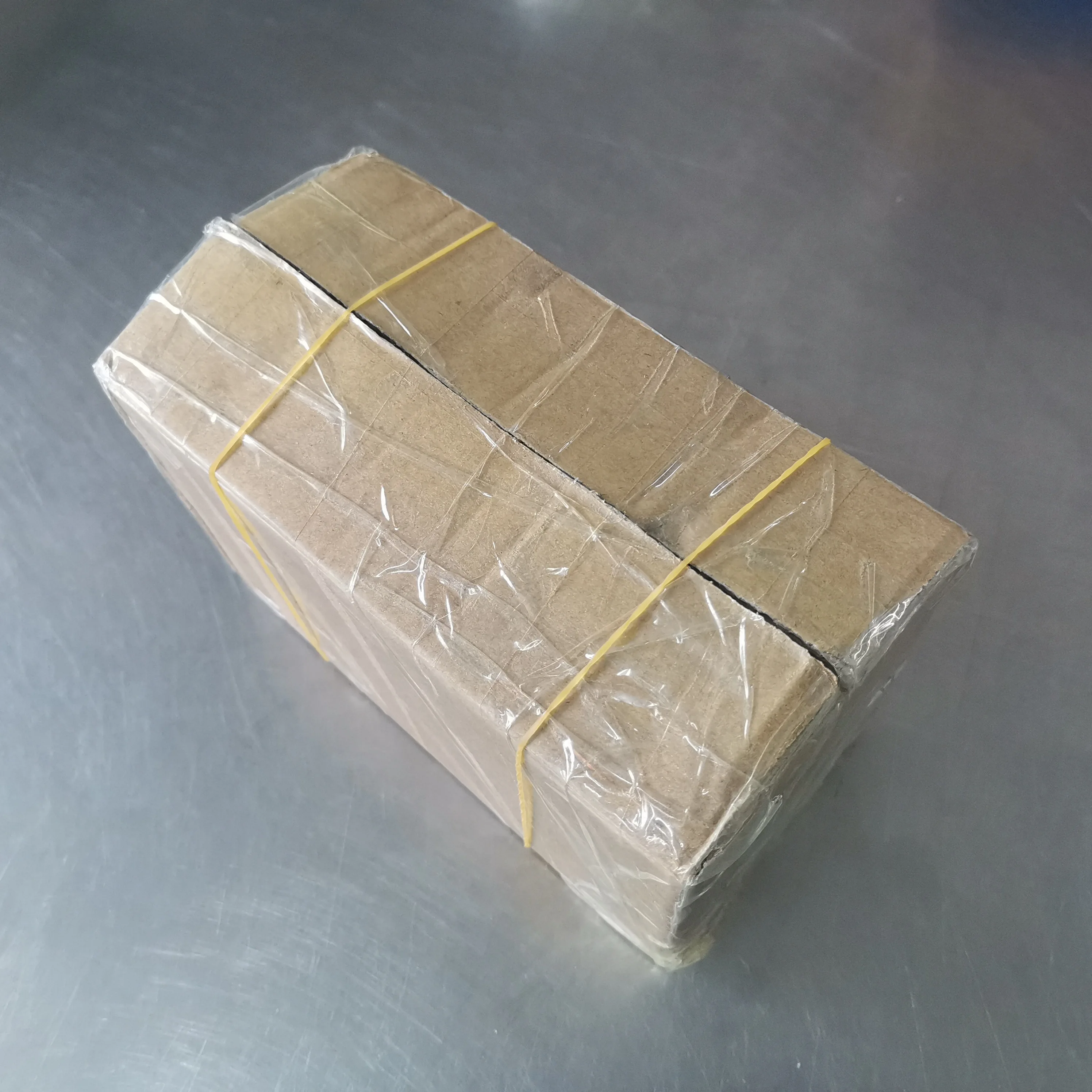  Тонкая медная проволока с рисунком из натуральных алмазов