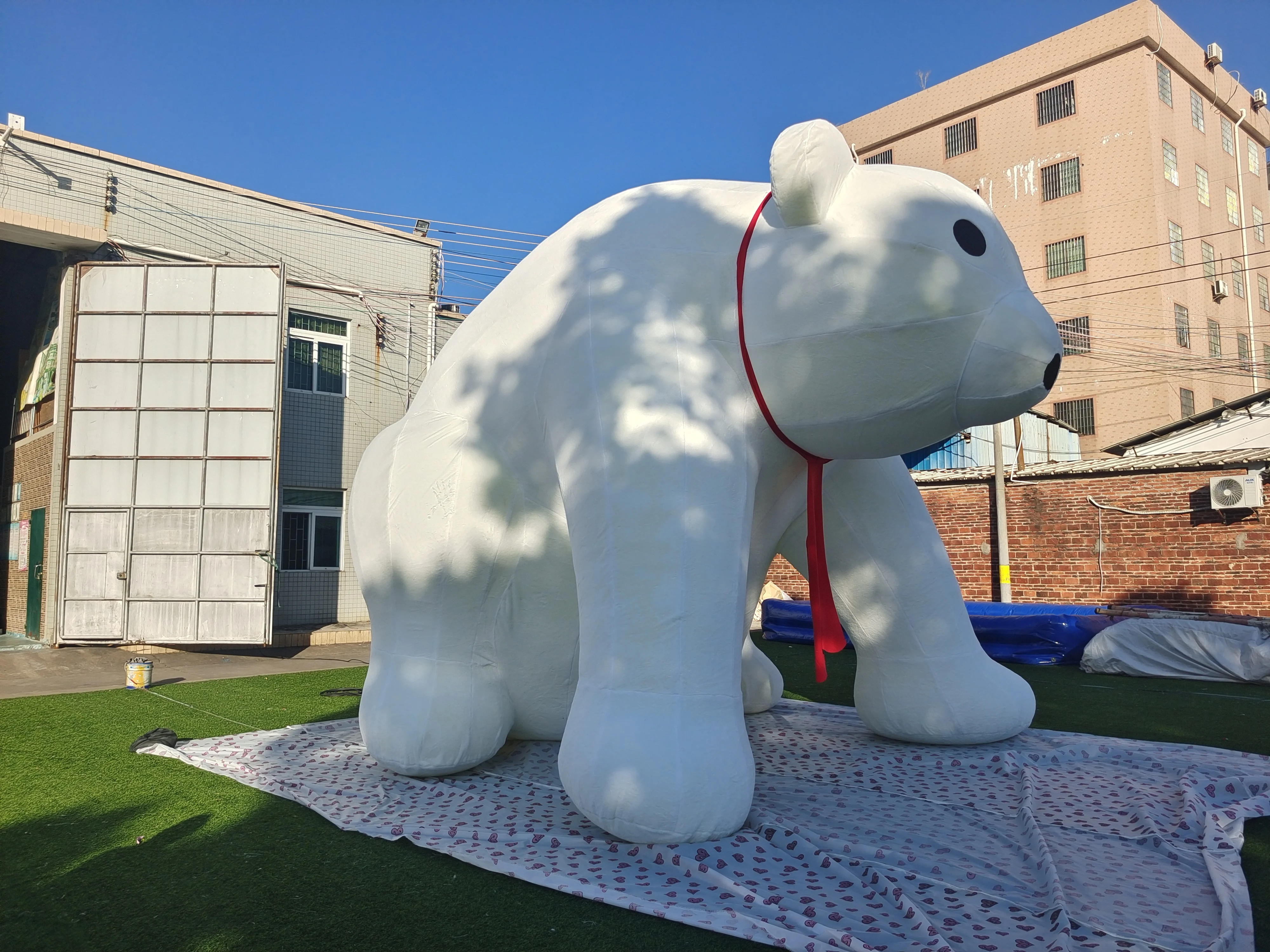 Christmas Decor Giant Inflatable Polar Bear Plush Inflatable Polar Bear Indoor Outdoor Advertising Large Inflatable Animal