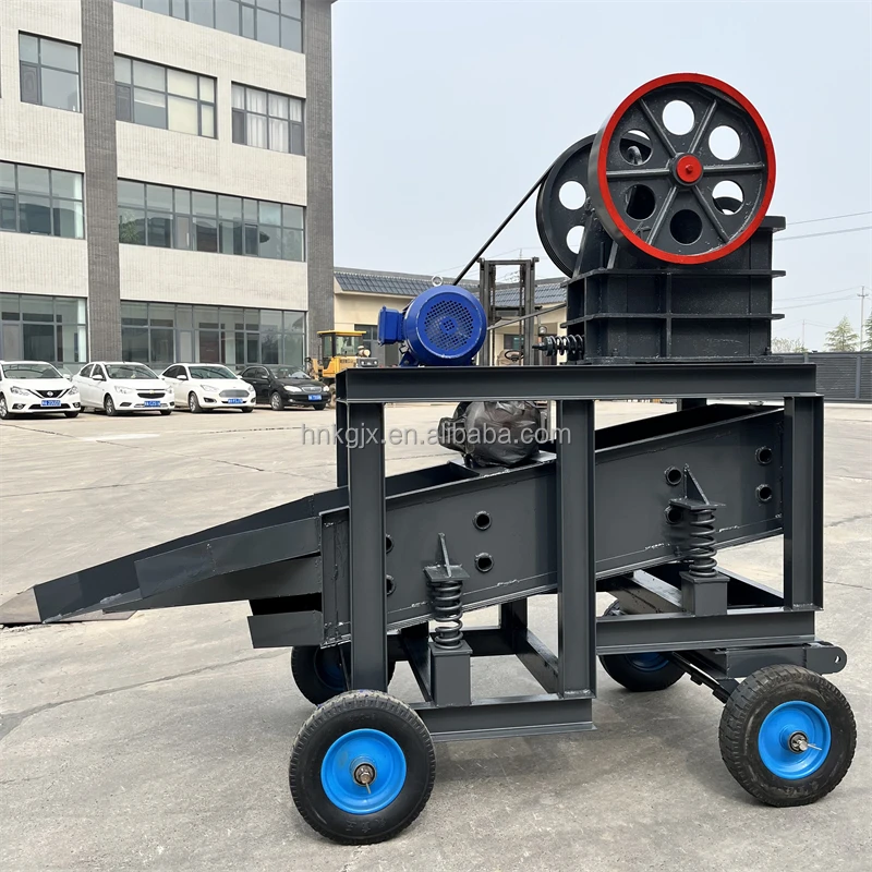 Small mobile jaw crusher diesel engine powered bottom in vibration screening African hot stone crusher
