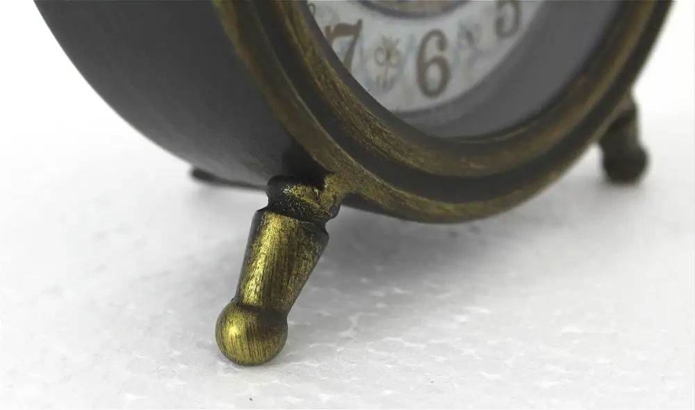 Rainhou rustic retro hand made round shape antique bronze metal desk & tablel home decor craft clocks