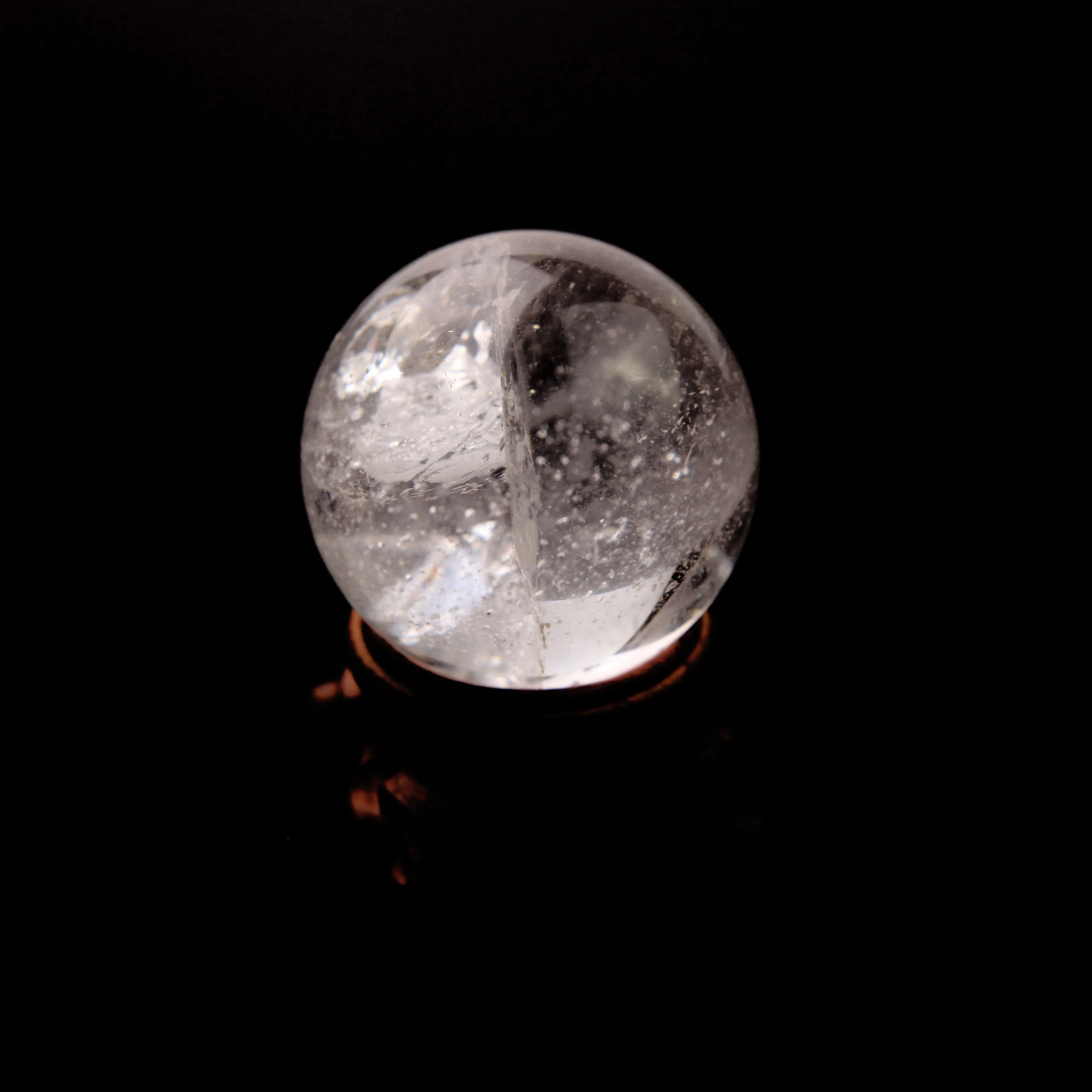 Wholesale Smelting Stone Quartz Treat Sphere Healing White Crystal Balls