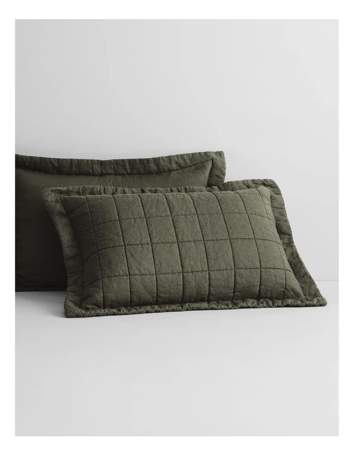 
Finest Quilting Home Collection Soft Silk Filling Bed Cover Bed Spread 