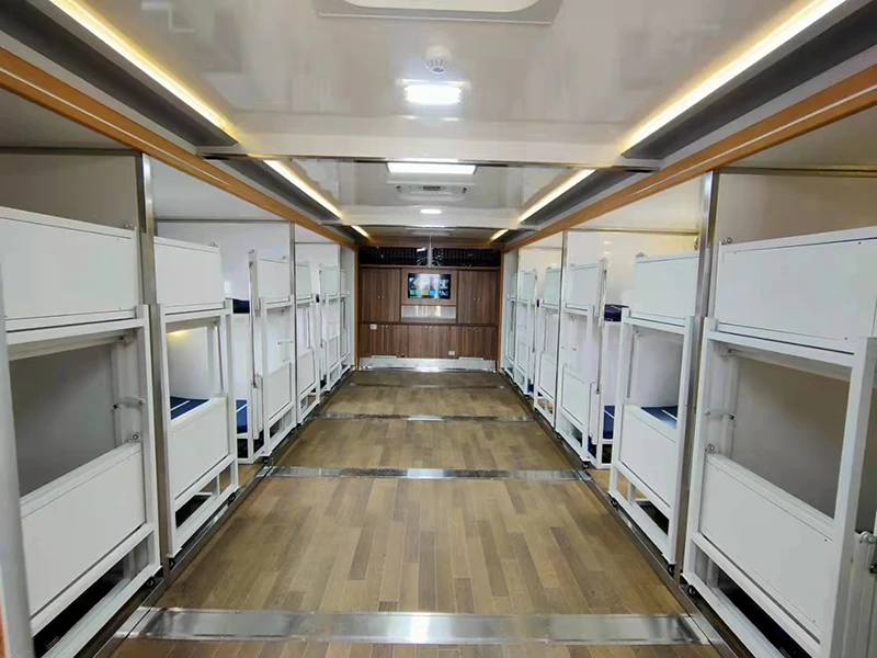Используемый для Sinotruk HOWO задний двухосный полевой кемпинговый автомобиль с высокой топливной эффективностью усовершенствованная система 4WD