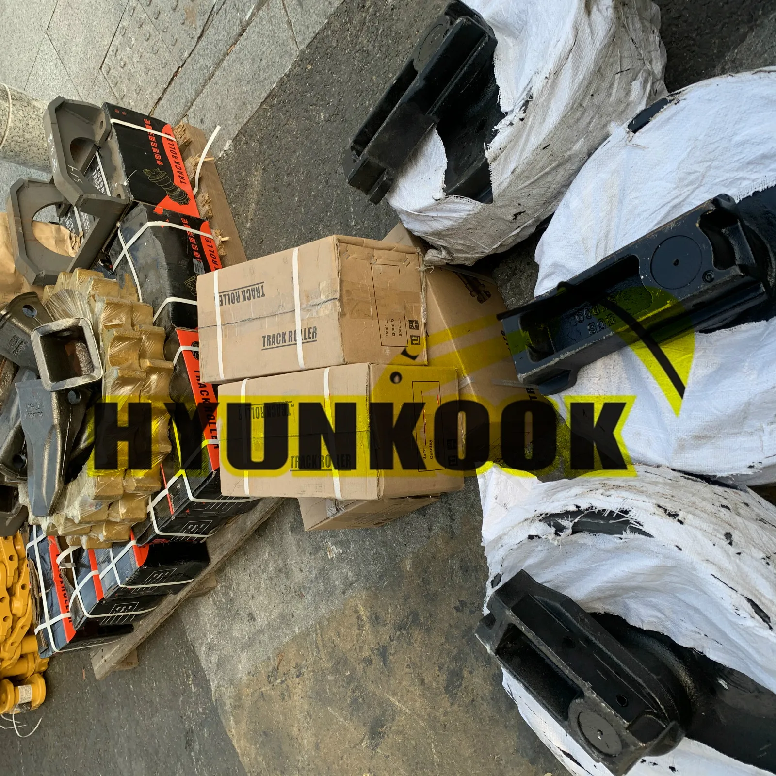 Звездочка экскаватора HYUNKOOK VOE 14689663 VOE14689663 EC300D