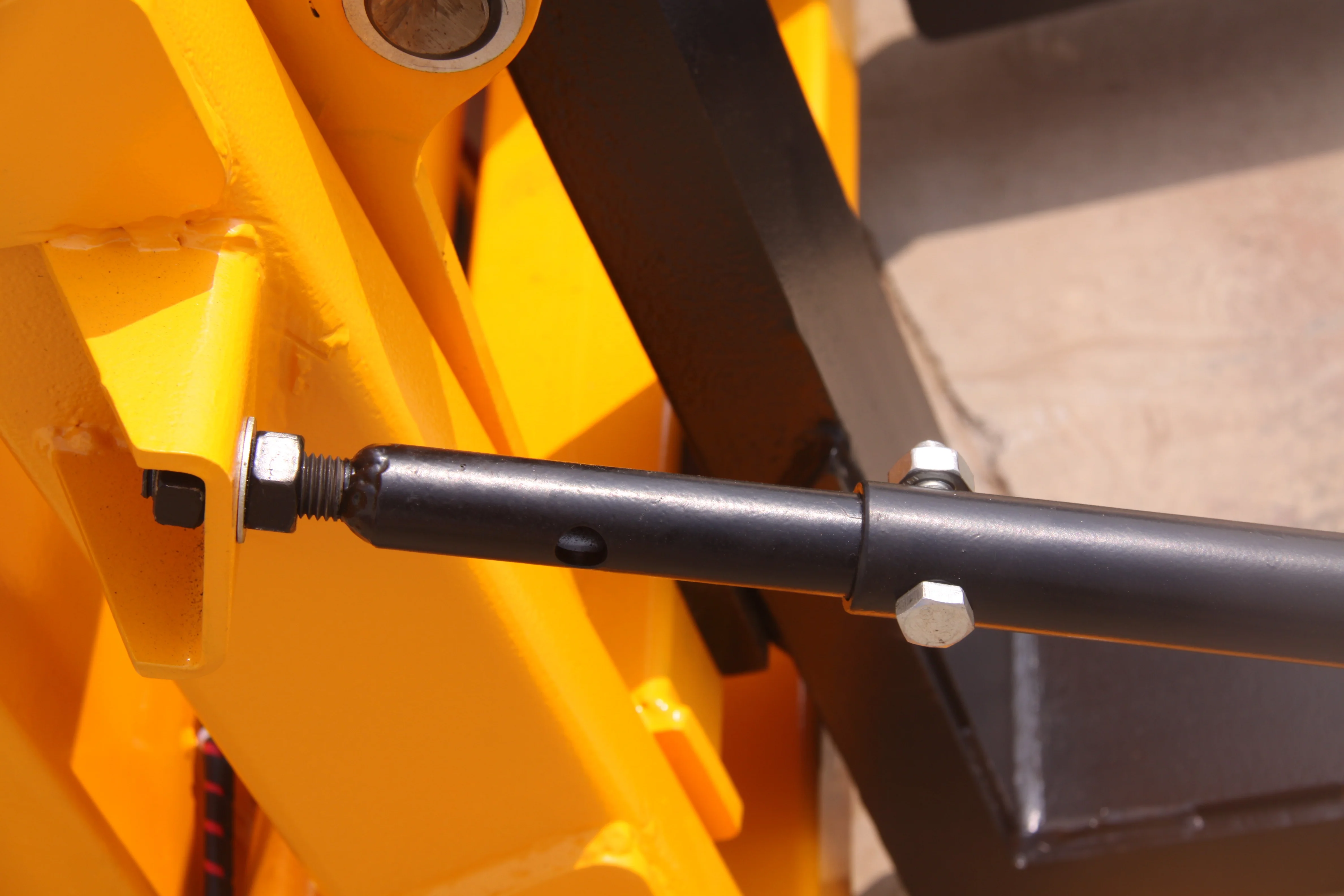 Rough Terrain Electric Pallet Truck 1000-2000 Kg