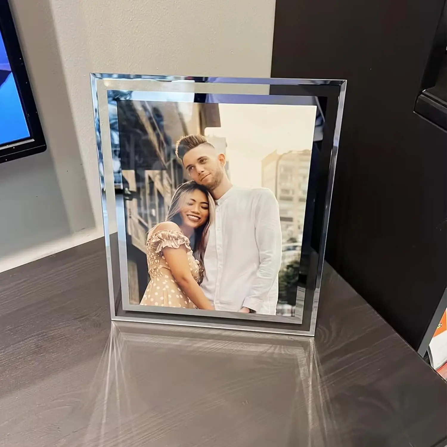 Wholesale Black Wooden L-Shaped Base Photo Frame Double Sided Glass Display 5-7 Inch Pictures Vertical Horizontal Orientation