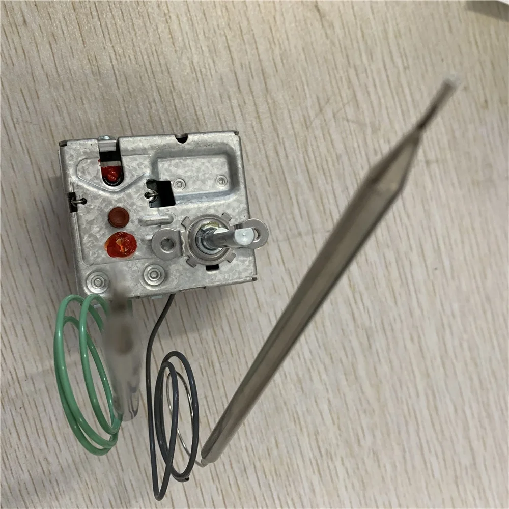 liquid expansion type thermostat